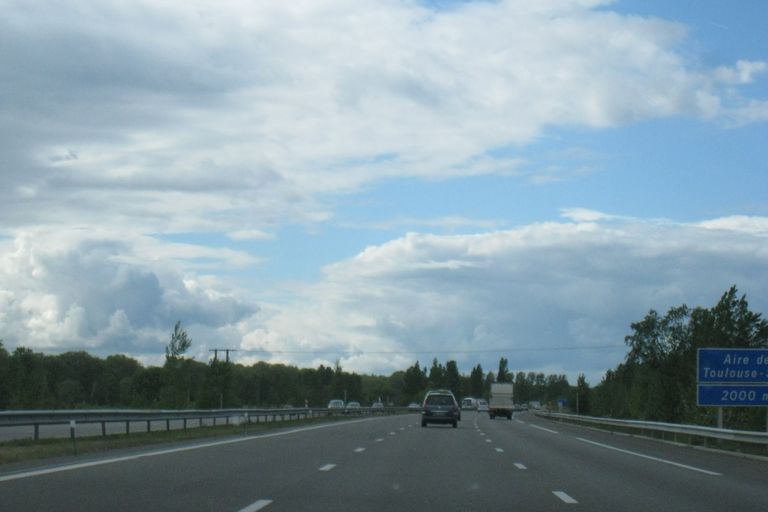 帰り道の高速道路