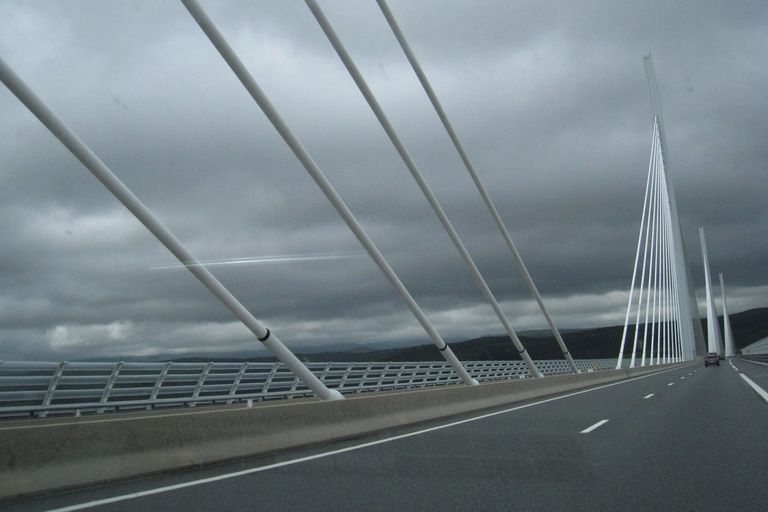 ミヨー橋