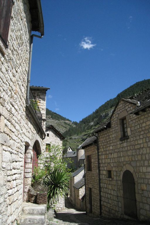 Sainte-Enimie