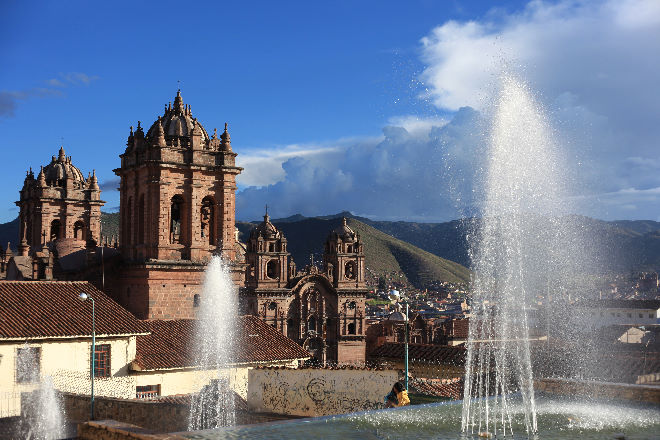 La Catedral / Iglesia de La Compania de Jesus