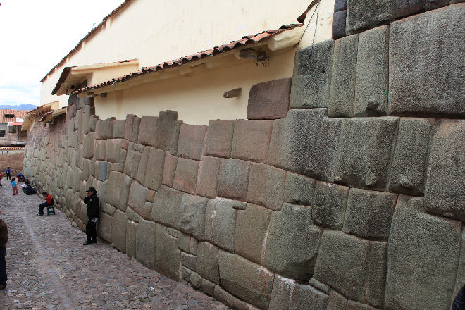 Inca Walls