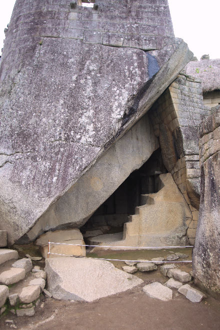 Templo del Sol y La Tumba Real